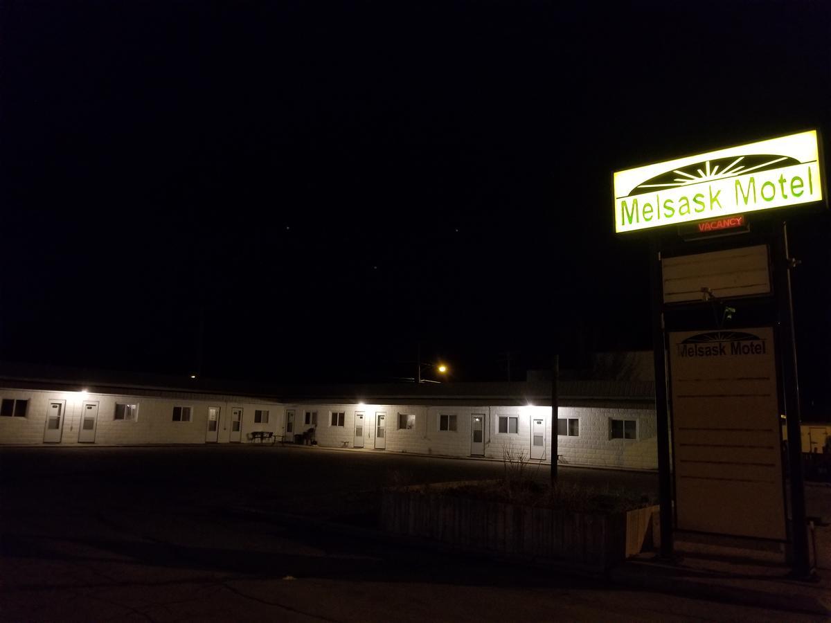 Melsask Motel Melville Exterior foto